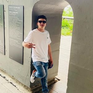 Meet your Posher, Joseph